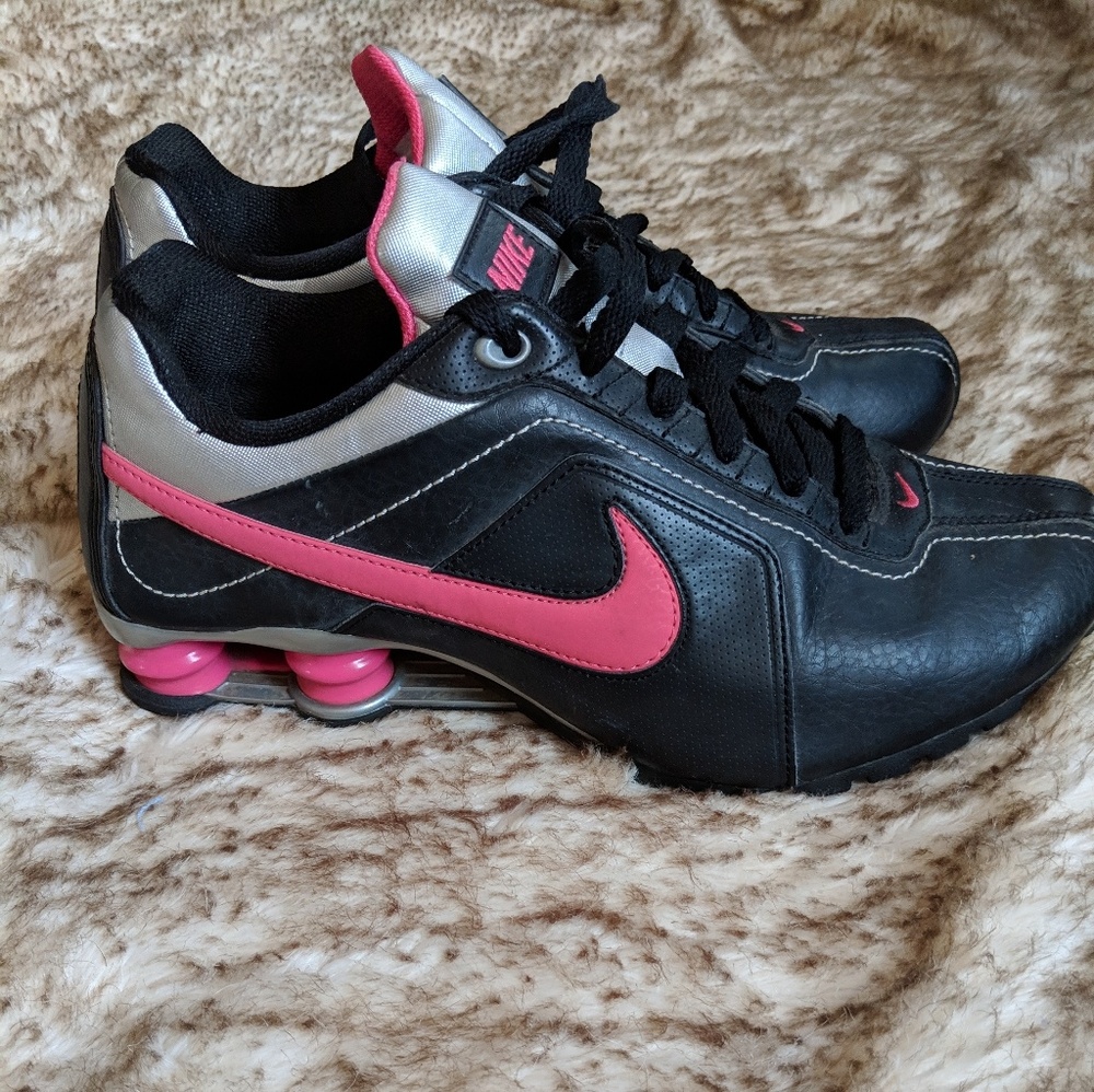 Nike shox